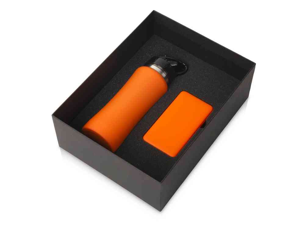 Подарочный набор «COLOR IT» с бутылкой для воды и повербанком, 5000 mAh Подарочный набор «COLOR IT» с бутылкой для воды и повербанком, 5000 mAh