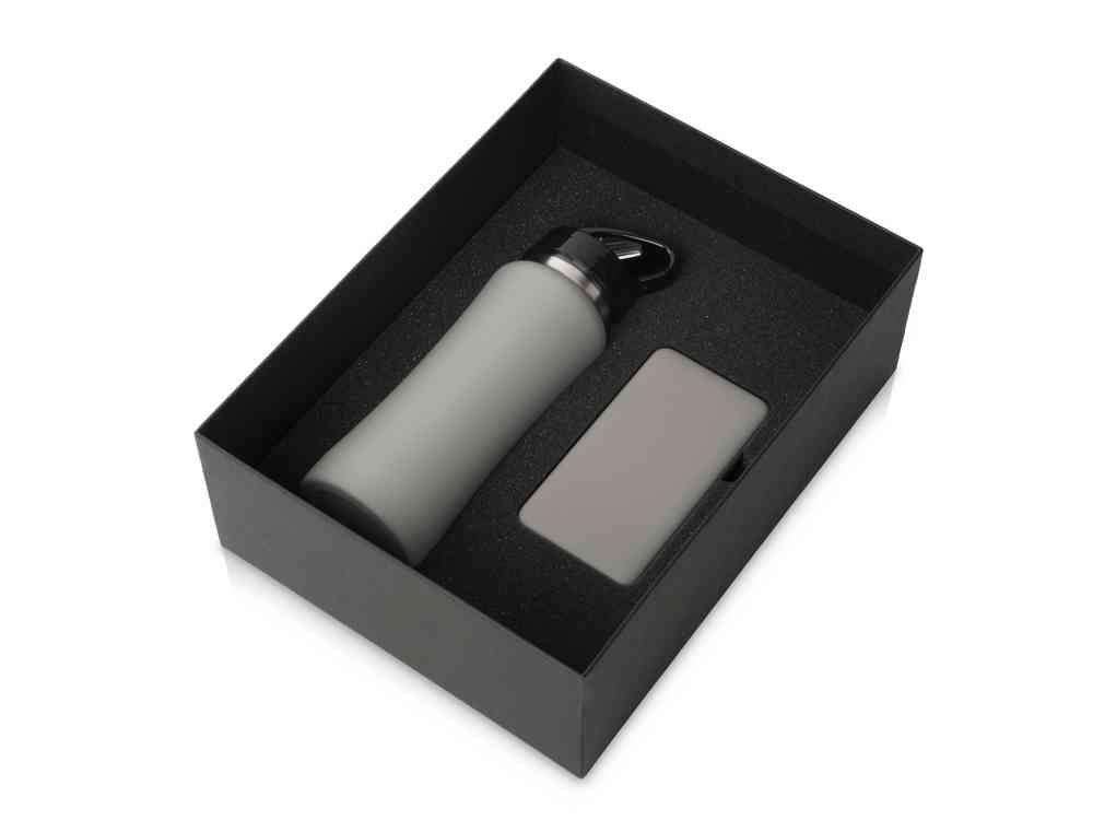 Подарочный набор «COLOR IT» с бутылкой для воды и повербанком, 5000 mAh Подарочный набор «COLOR IT» с бутылкой для воды и повербанком, 5000 mAh