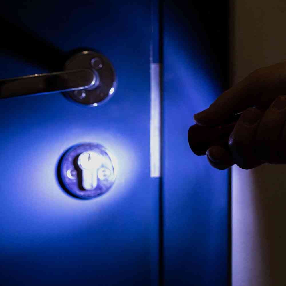 Фонарик Aurora, красный - 5