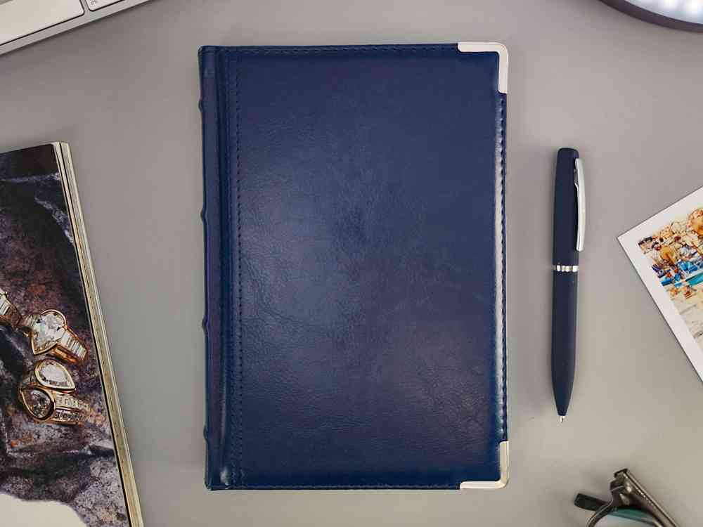 Ежедневник полудатированный А5 Boss - 12