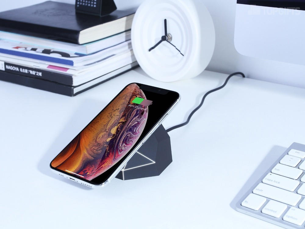 Док-станция с быстрой беспроводной зарядкой Geo Dock - 15