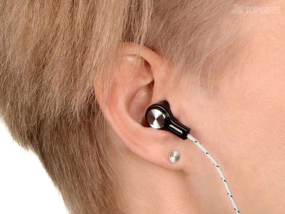 Набор In motion с наушниками и зарядным кабелем 3 в 1 - 6