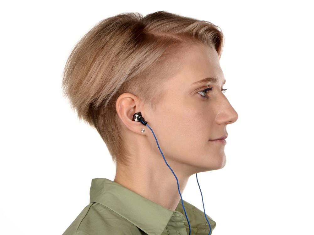 Набор In motion с наушниками и зарядным кабелем 3 в 1 - 5