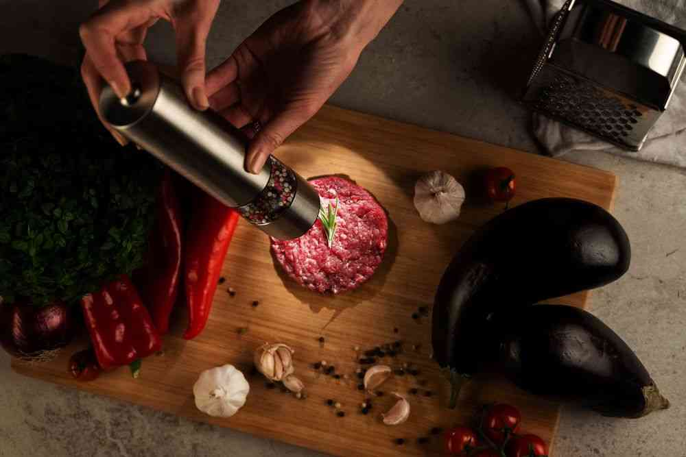 Электрическая мельница для специй Mill of Steel, серебристая - 6