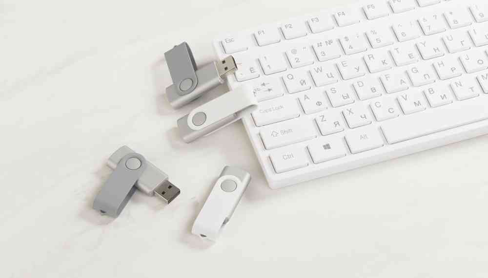 Флеш-карта "Vostok", объем памяти 16GB, покрытие soft touch# - 2