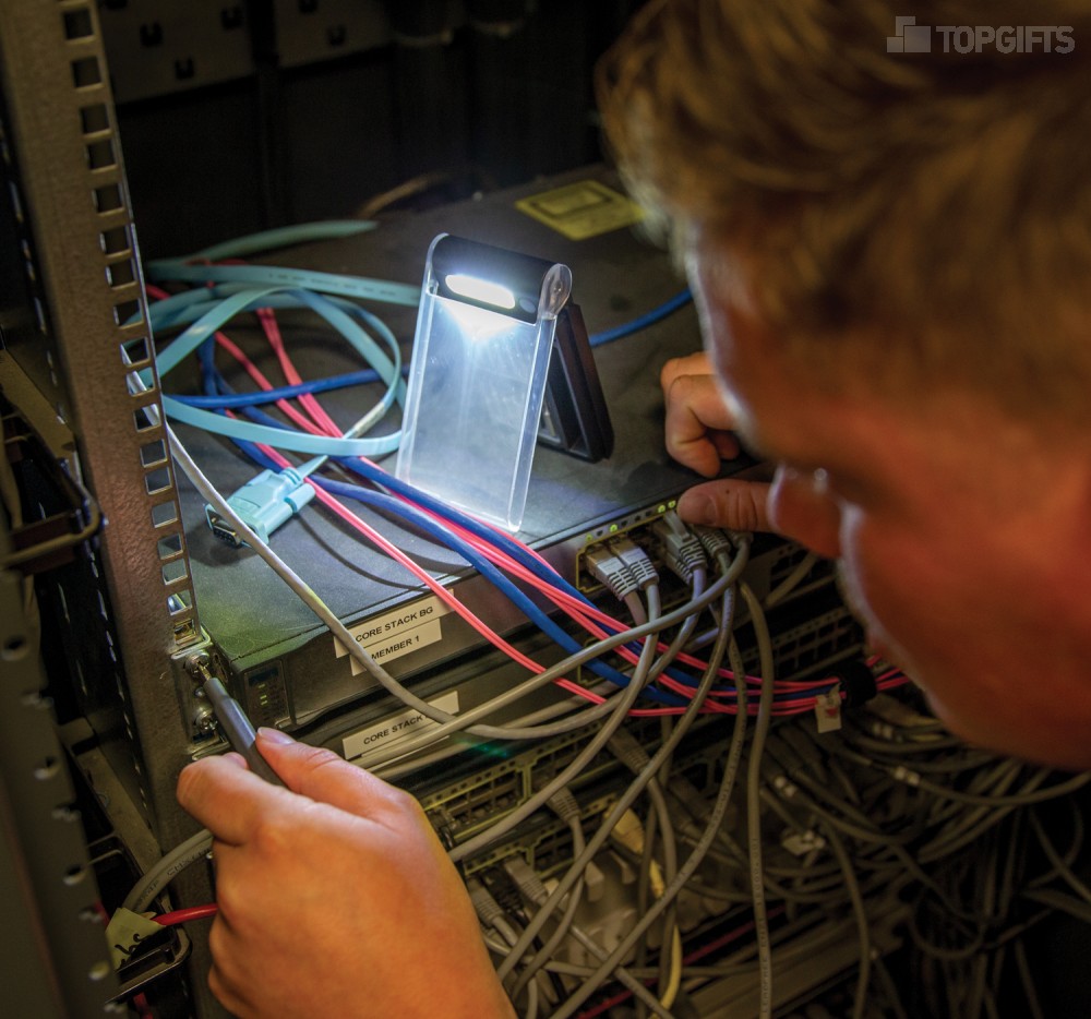 Набор инструментов с фонариком COB - 7