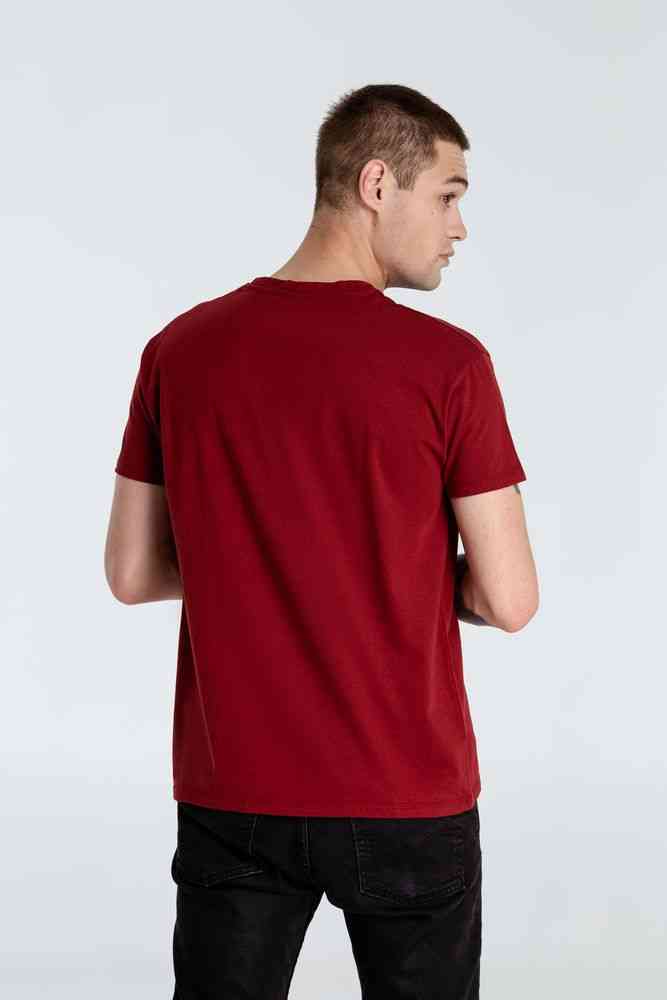 Футболка A God is High, гранатово-красная - 9