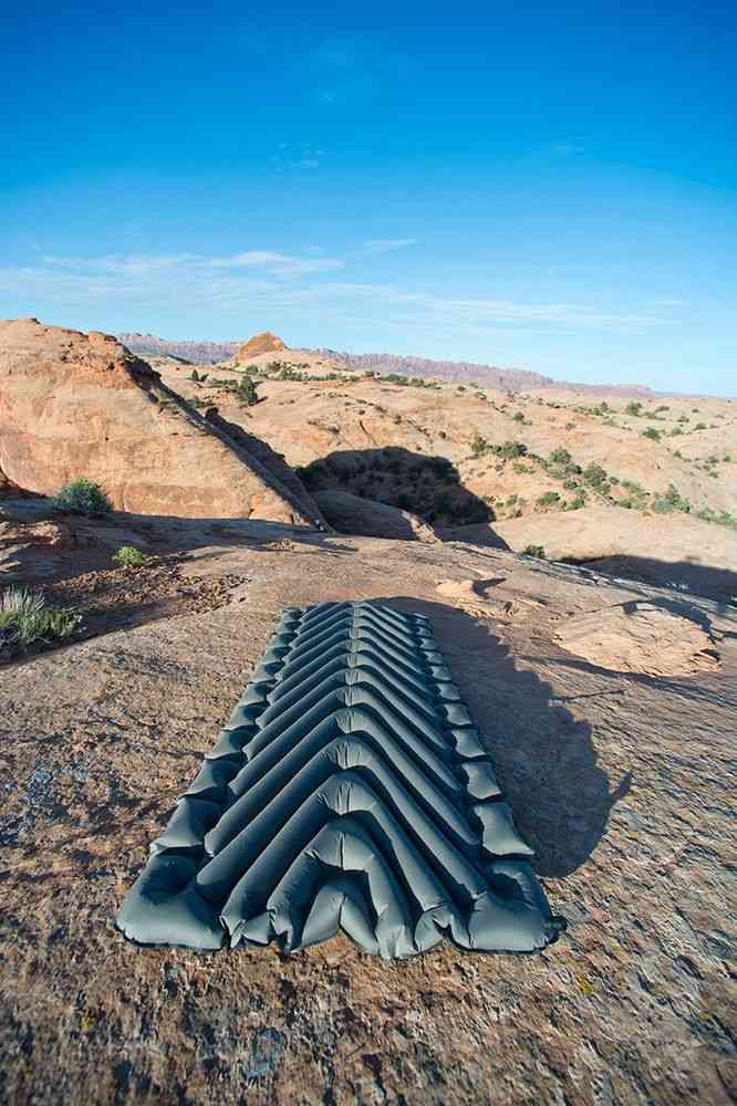 Надувной коврик Static V Luxe, серый - 6