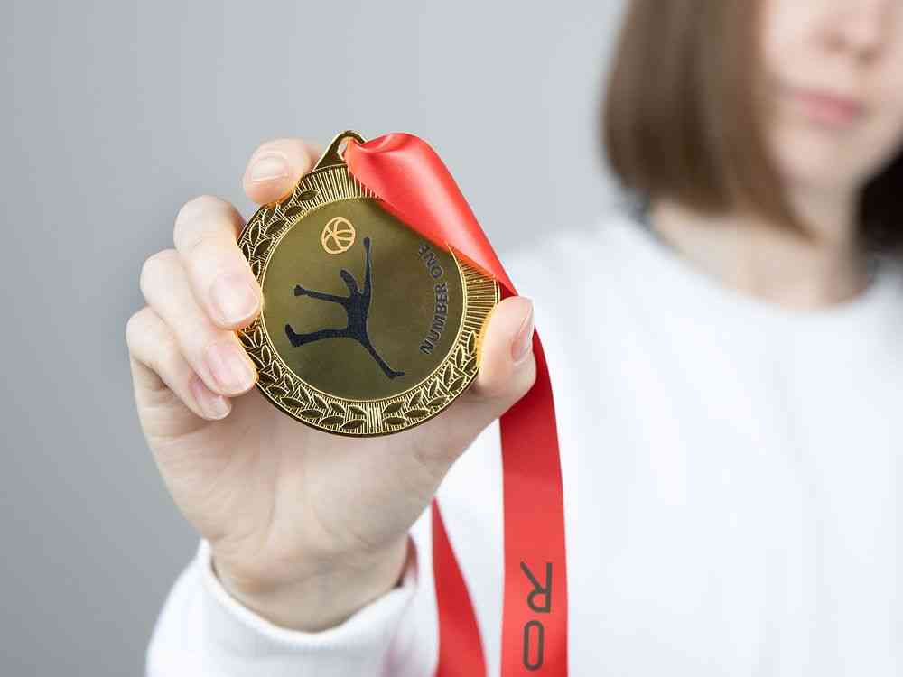 Медаль Regalia, большая, золотистая - 10