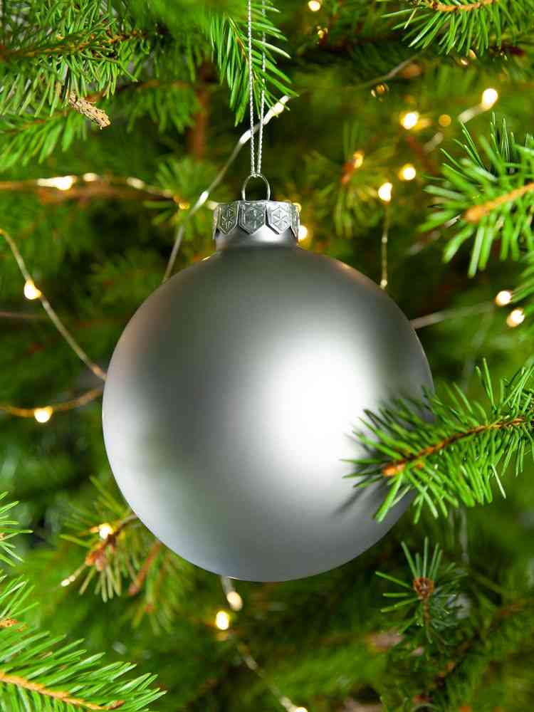 Елочный шар Finery Matt, 10 см, матовый серебристый - 6