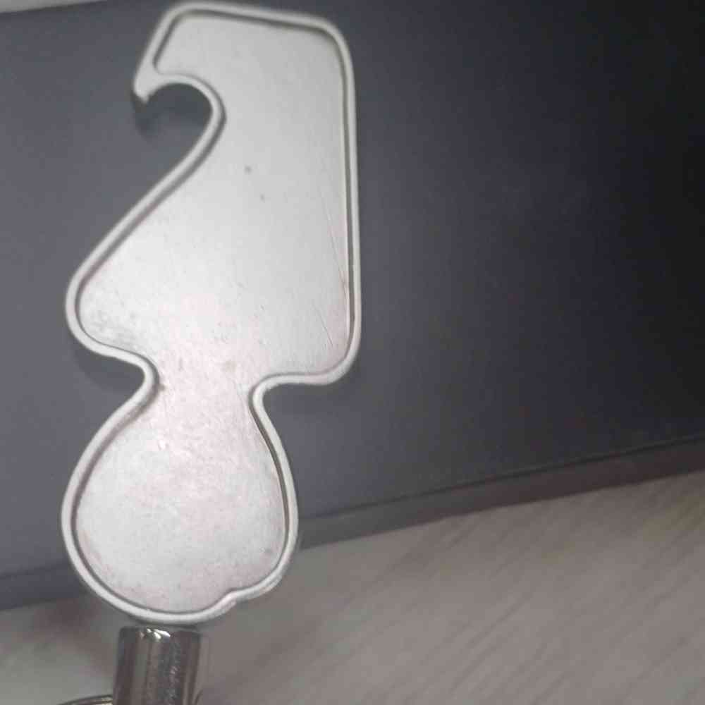 Брелок-открывалка Human - 2