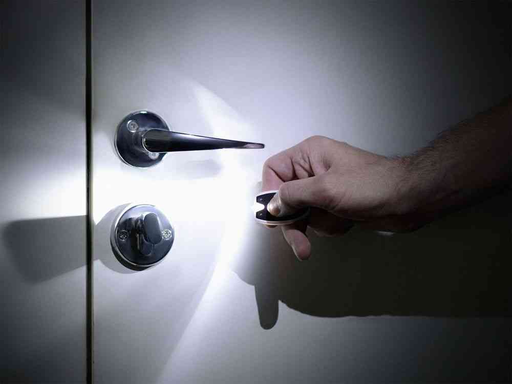 Брелок-фонарик Vivid, ver.2, черный с белым - 4