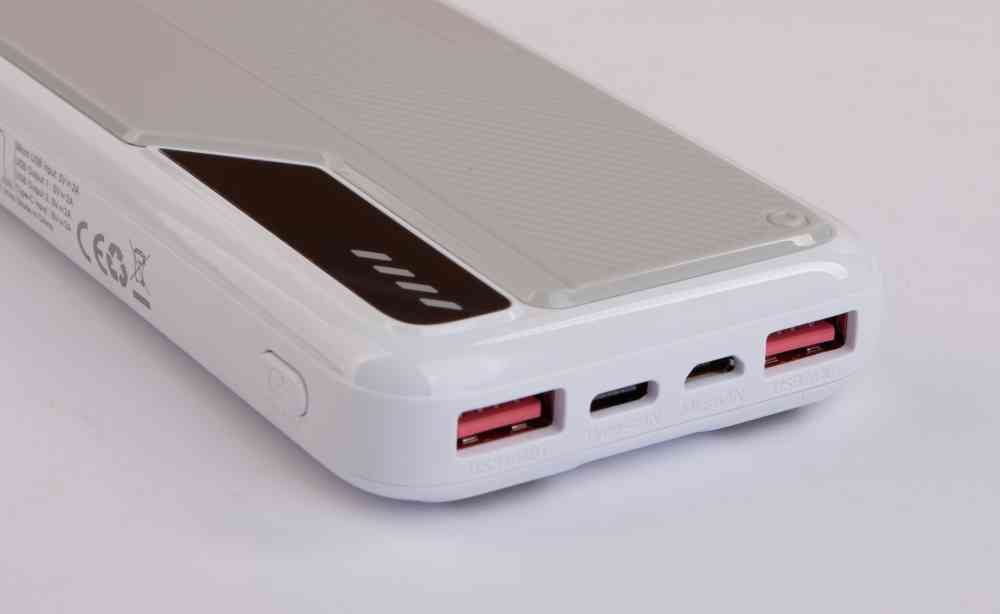 Зарядное устройство "Connect" 10000 mAh со встроенными Type-C/Lightning кабелями - 2